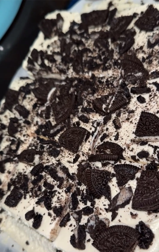 Oreo Cheesecake Bars